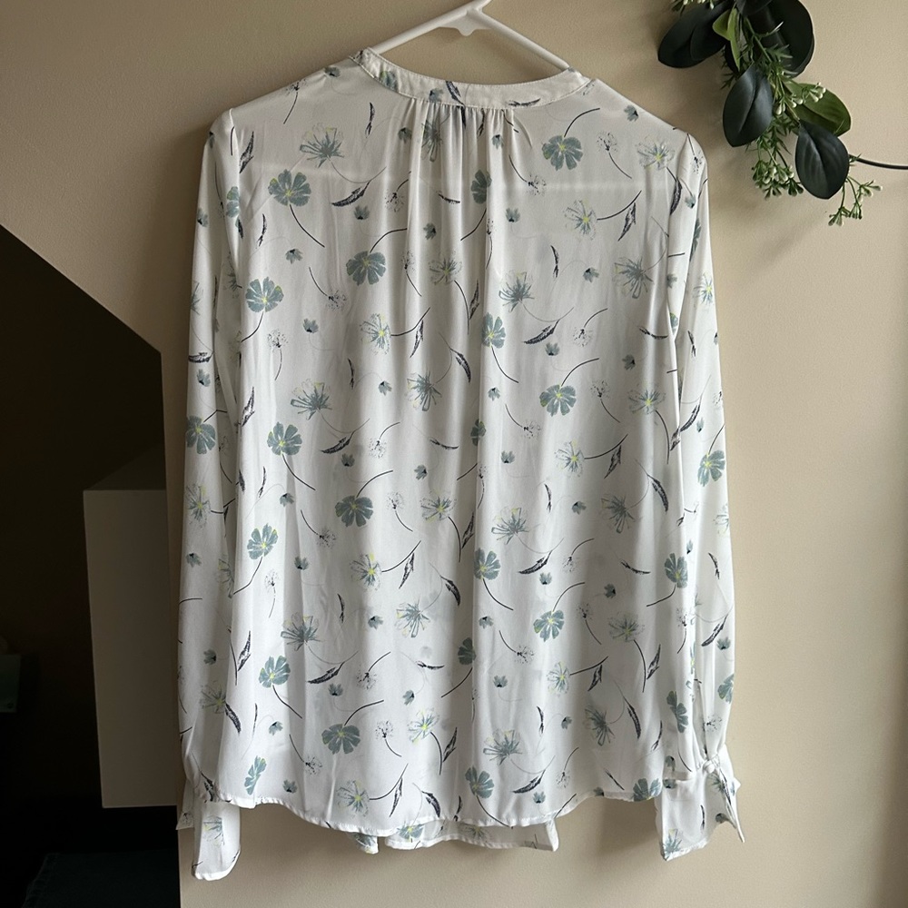 KAARI Blue Blouse - Picture 2 of 10